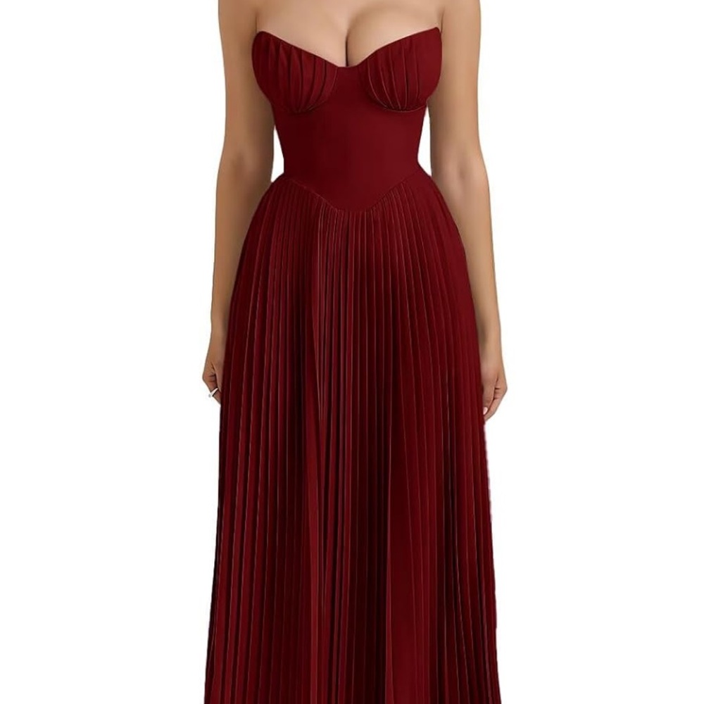 Elegant Burgundy Strapless Dress